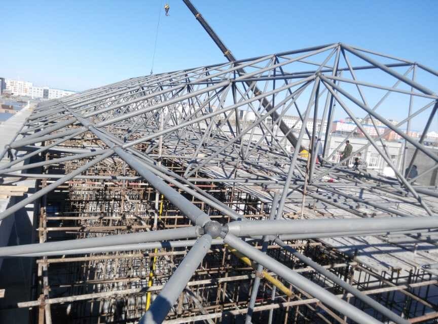 兰溪商贸城屋顶网架工程
